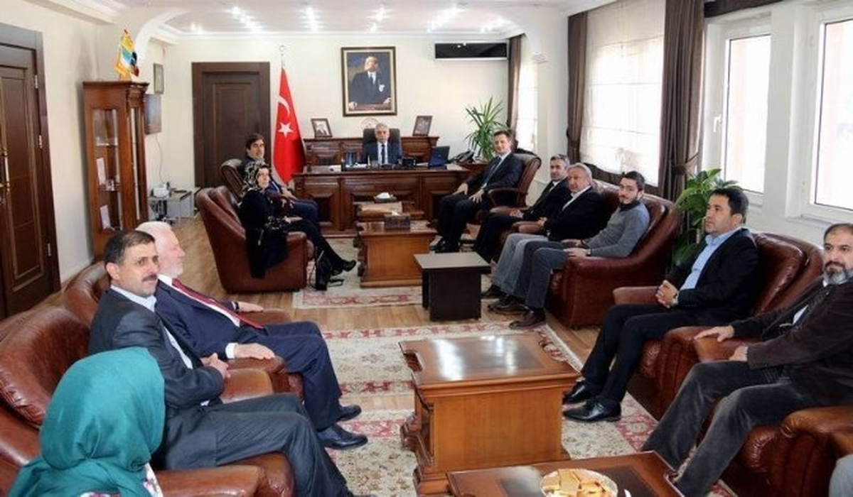 AK Parti Heyetinden Vali Toprak\'a Ziyaret
