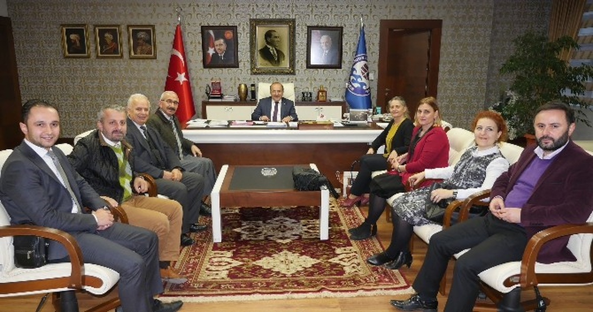 Başkan Gümrükçüoğlu Trabzon Barosu Yönetimini Kabul Etti