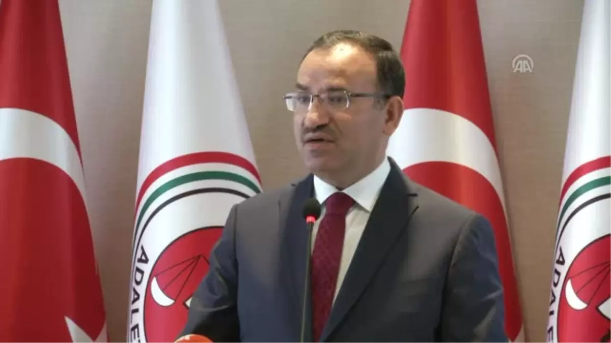 Bozdağ: "Siz Türkiye\'nin Içişlerine Karışamazsınız, Merkel\'in de Haddine Değildir"