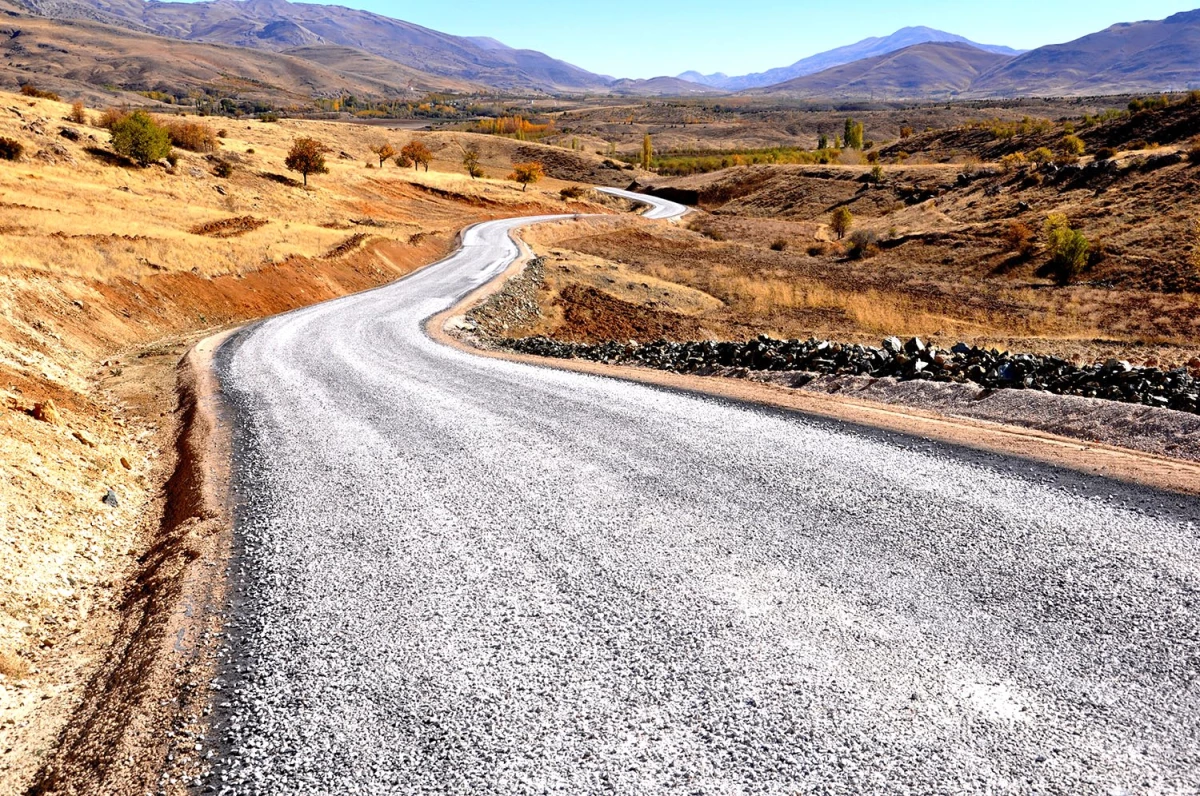 Büyükşehir Doğanşehir\'de büyük işler yapıyor