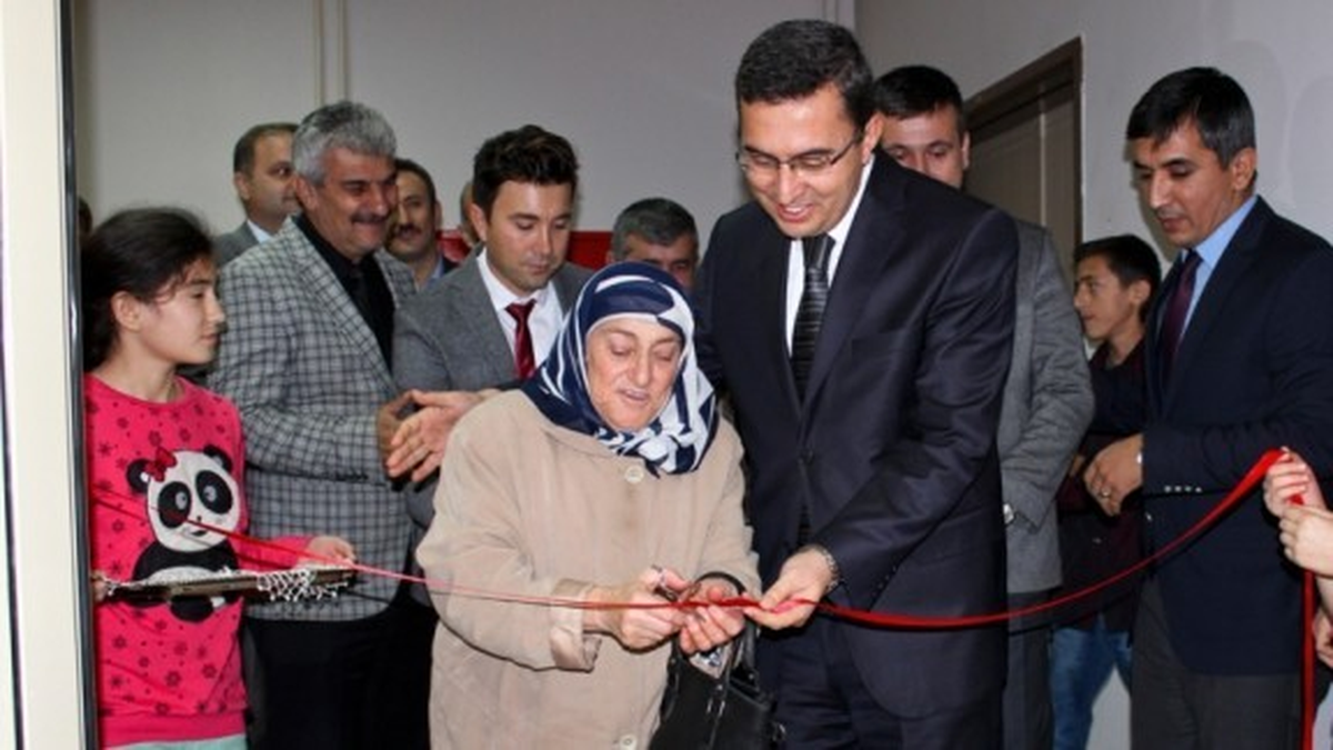 Çemberimde Gül Oya\' Projesi Sergisi Açıldı