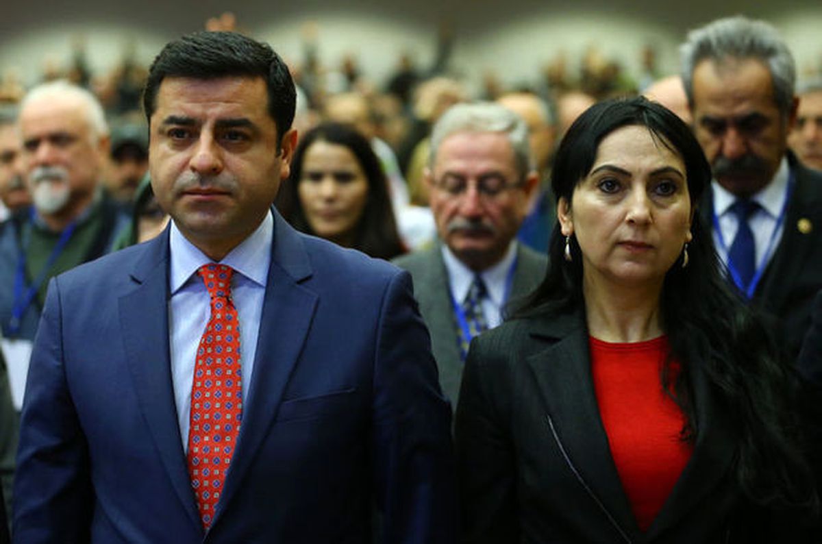 Dha Yurt - Hdp Eş Genel Başkanları Demirtaş ve Yüksekdağ Gözaltına Alındı (3)
