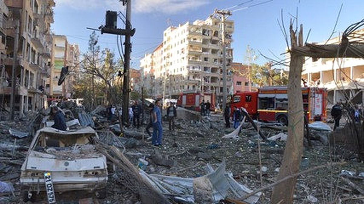 Diyarbakır\'da Terör Saldırısı
