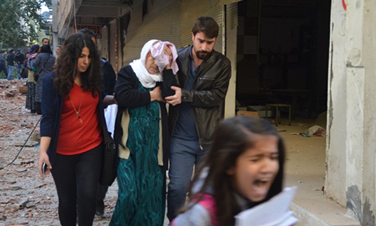 Diyarbakır\'daki Patlama ile İlgili Valilikten Açıklama