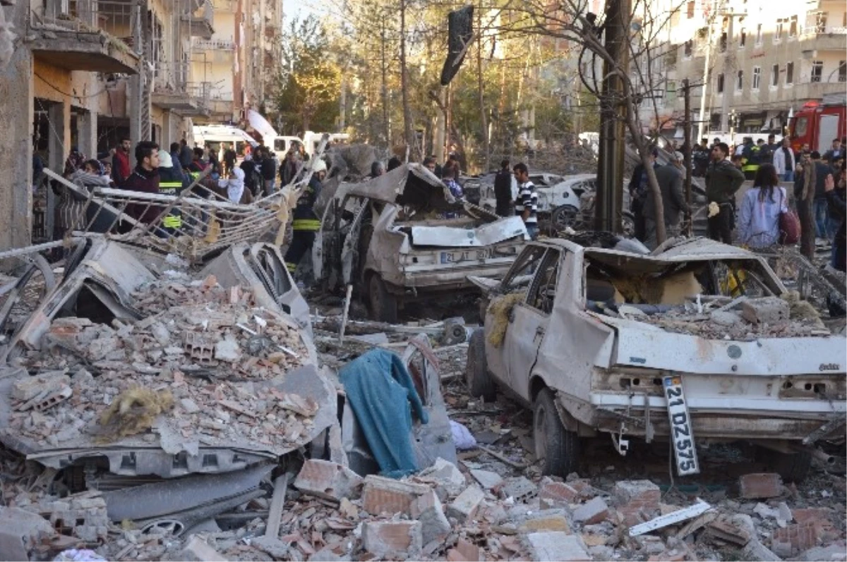 Diyarbakır\'daki Patlamada Şehit Düşenlerin İsimleri Belli Olmaya Başladı