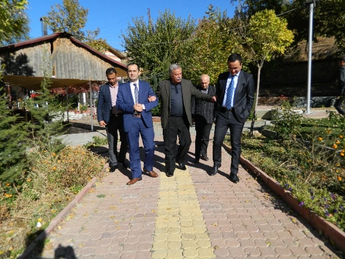 Doğanşehir\'e Yapılacak Spor Kompleksleri İçin İlk Kazma Baharda
