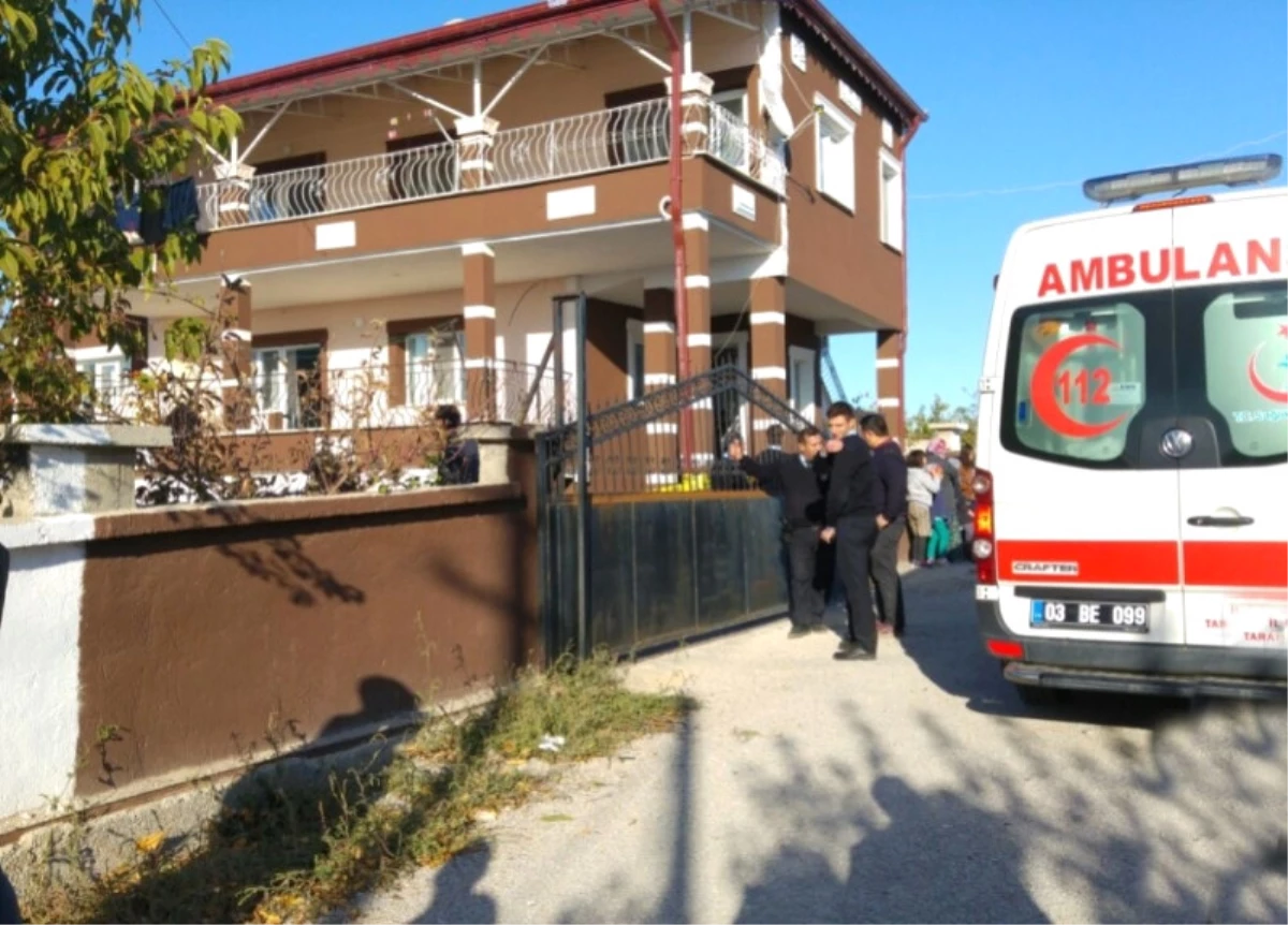 Elleri ve Ayakları Bağlanarak Öldürülen Kadın Toprağa Verildi