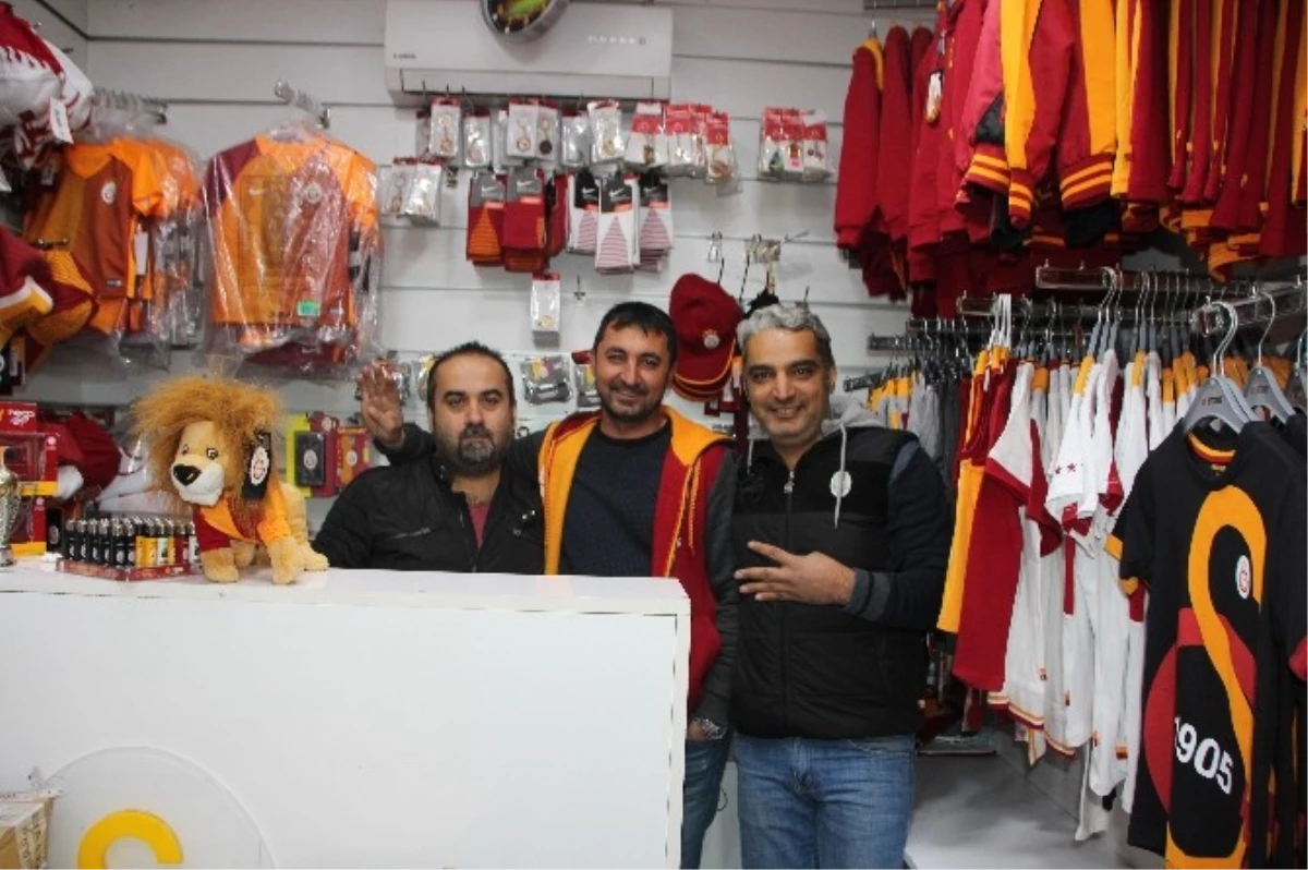 Galatasaray Store Aslan Tır\'ı Bilecik\'te