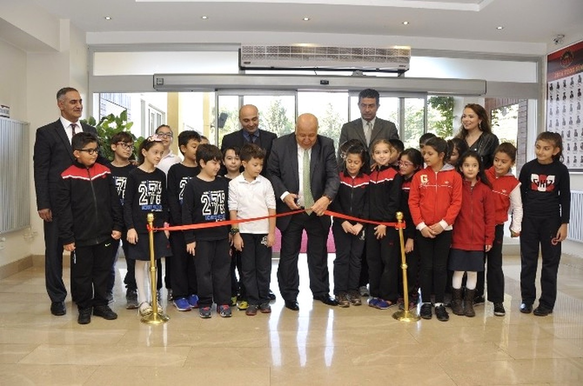Gkv\'li Öğrencilerinden Organ Bağışına Destek Sergisi