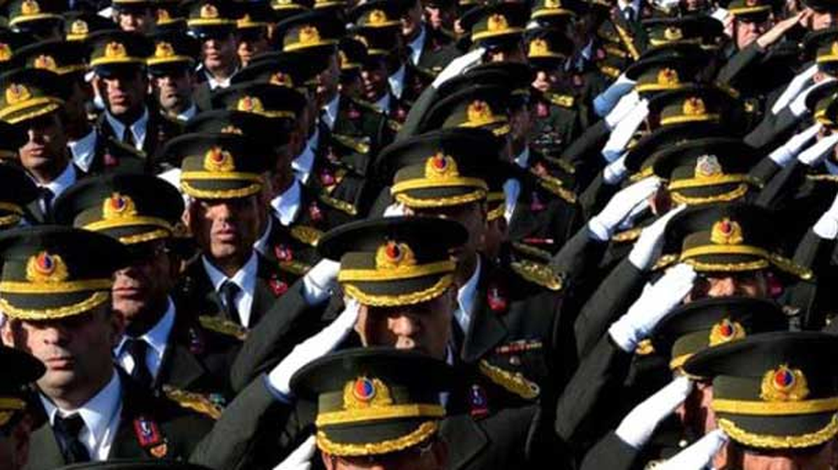 Harp Akademileri Komutanlığı\'nda "Darbe Toplantısı"; 8 Subay Tutuklandı