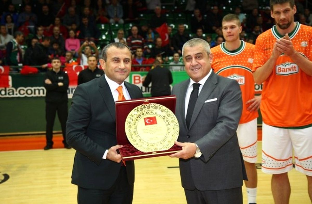 Kaymakam Sonel\'den, Banvit Başkanı Kılıç\'a Teşekkür
