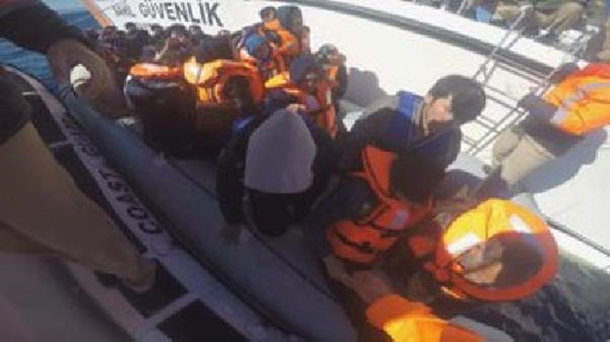 Kuşadası Açıklarında 47 Mülteci Yakalandı