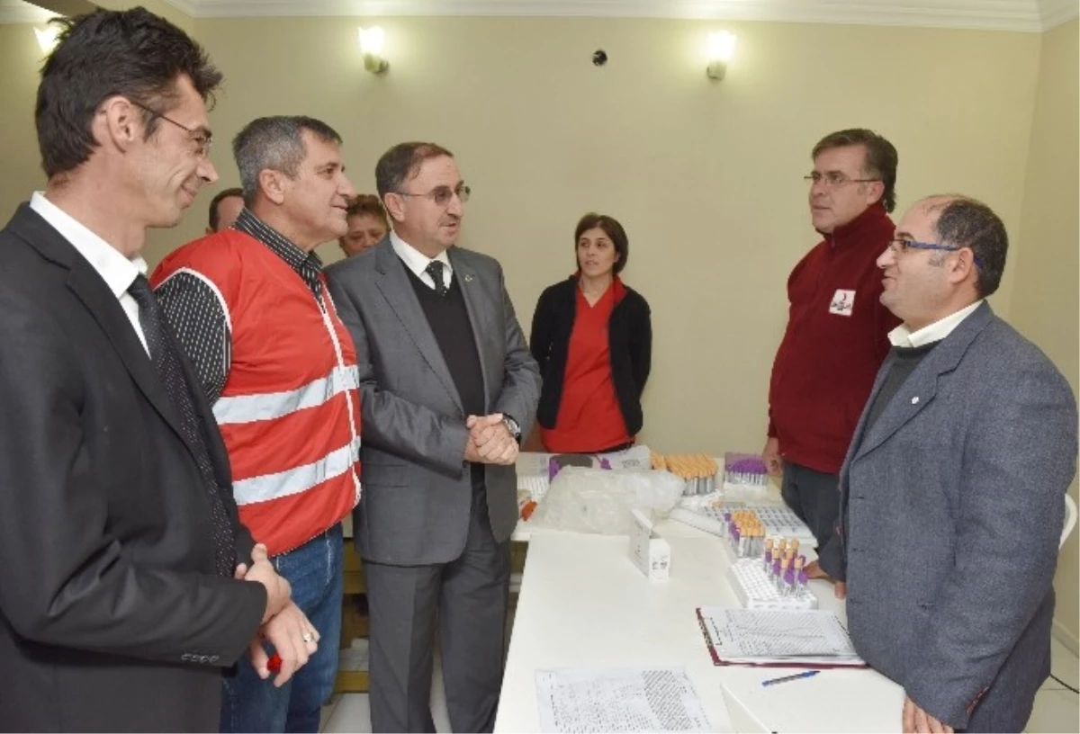 Lösemili Çocuk İçin Kök Hücre Bağışına Büyük İlgi