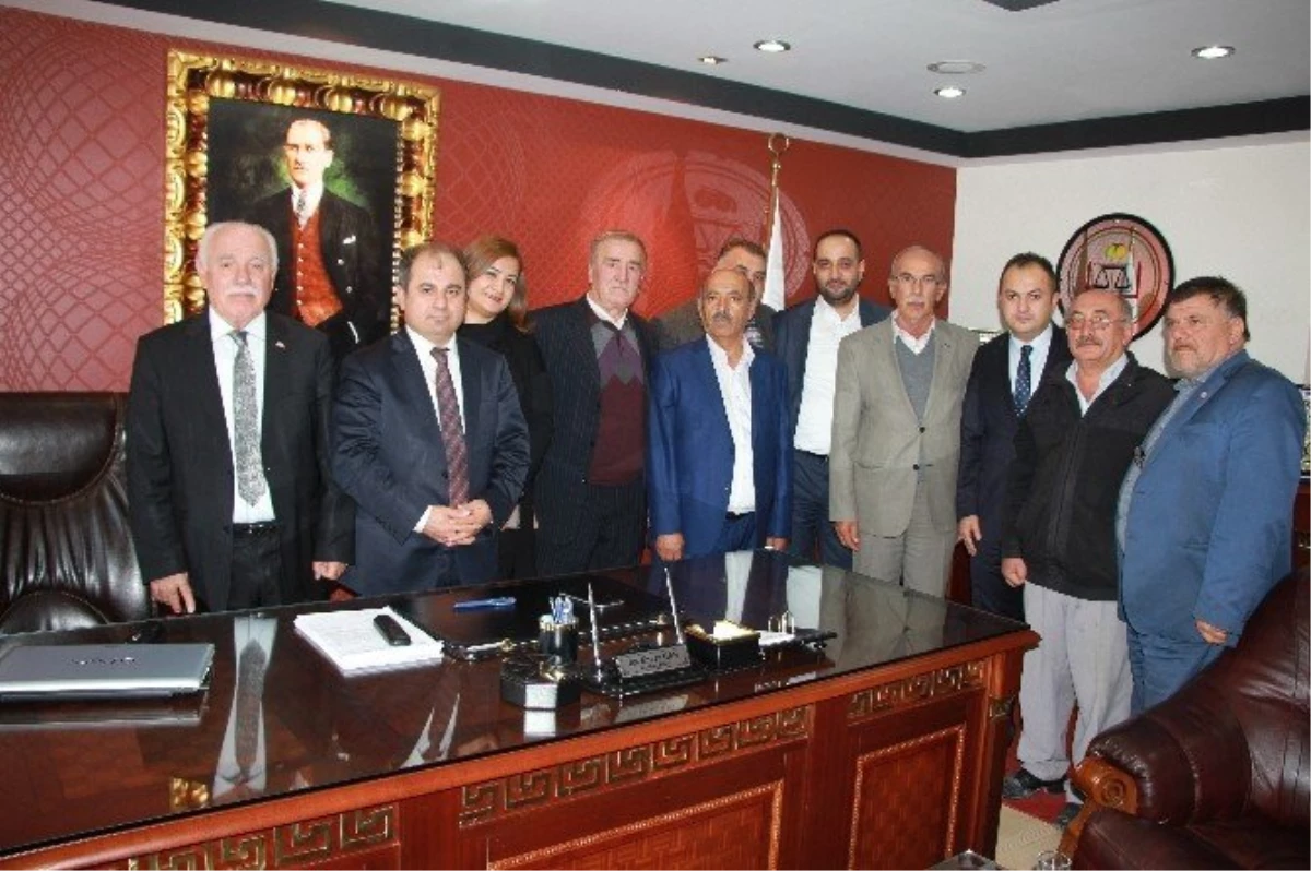 MHP\' Den Malatya Baro Başkanına Ziyaret