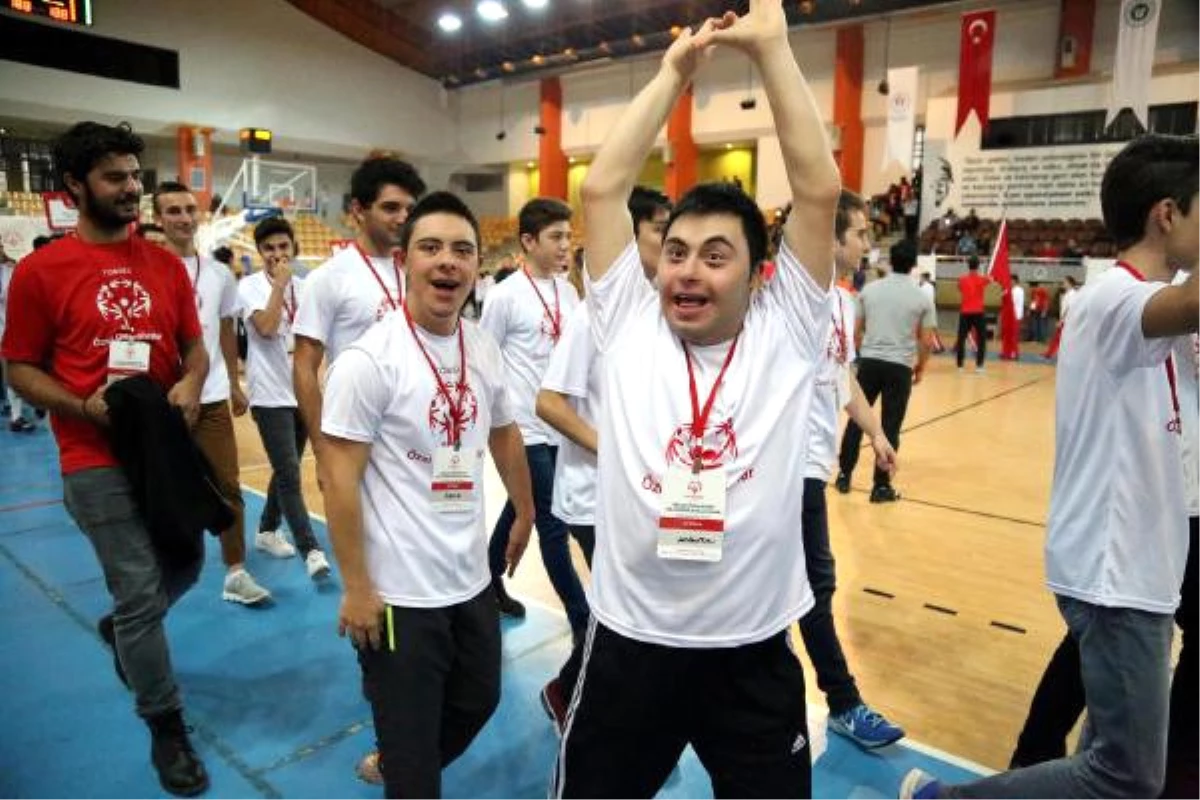Özel Olimpiyatlar Bölge Oyunları Kocaeli Üniversitesi\'nde Düzenlendi
