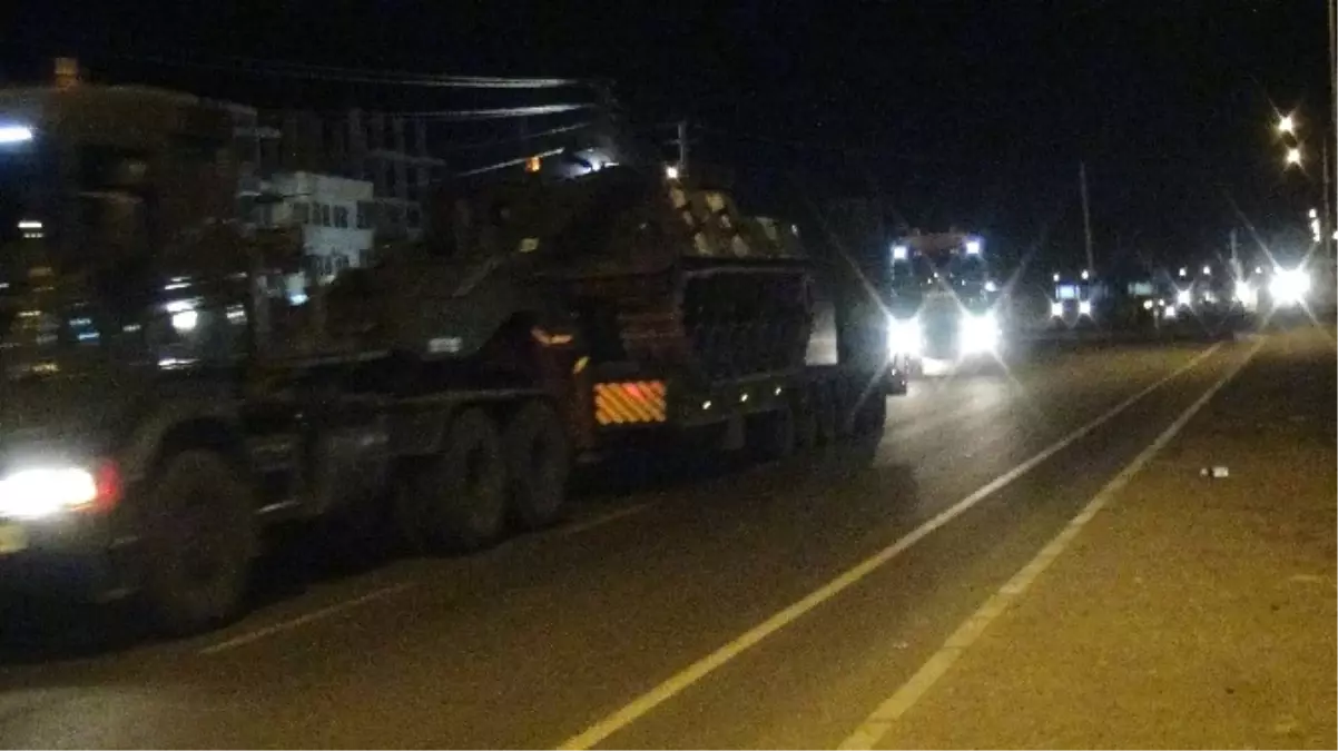 Sınıra Giden Tanklar Nusaybin\'den Geçti