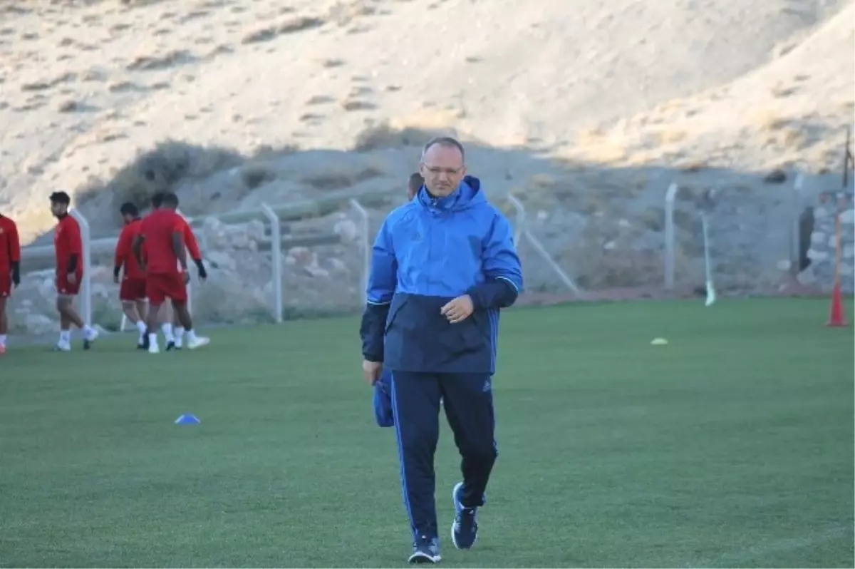 Ümraniye Maçı Öncesi İrfan Buz\'dan Rehavet Uyarısı