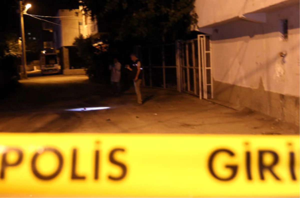 Adana\'da Arazi Kavgası: 1 Ölü, 4 Yaralı