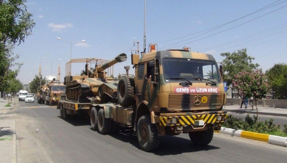 Ankara\'dan Suriye Sınırına Askeri Sevkiyat