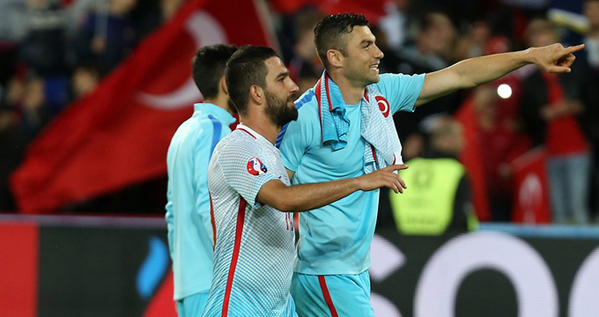Arda Turan: Hocamızla Konuştuk, Yine Hep Beraberiz İnşallah
