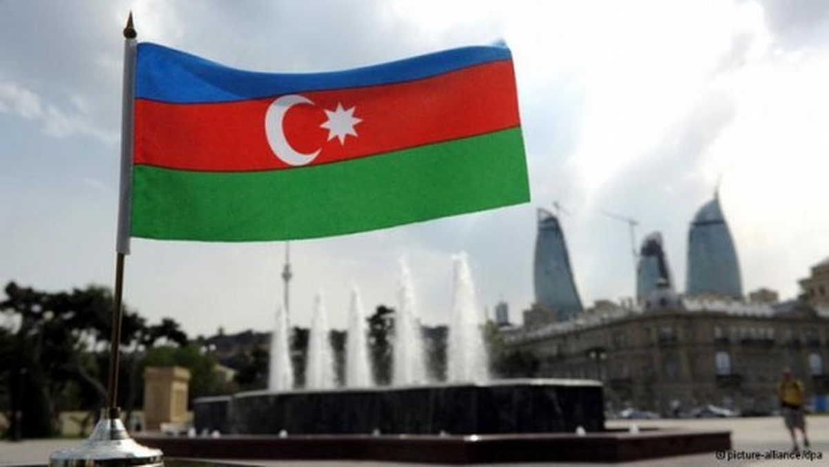 Azerbaycan\'da Bayrak Günü Yürüyüşü