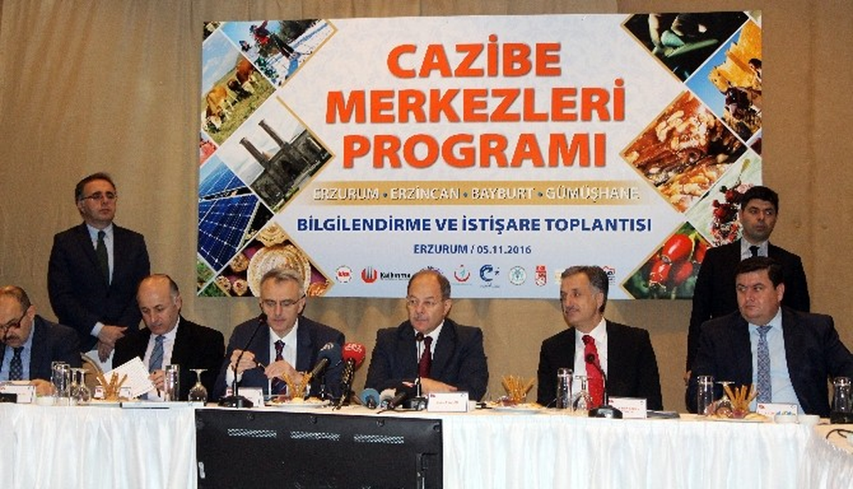 Bakan Akdağ ve Ağbal, Erzurum\'da Cazibe Merkezleri Bilgilendirme Toplantısı\'na Katıldı