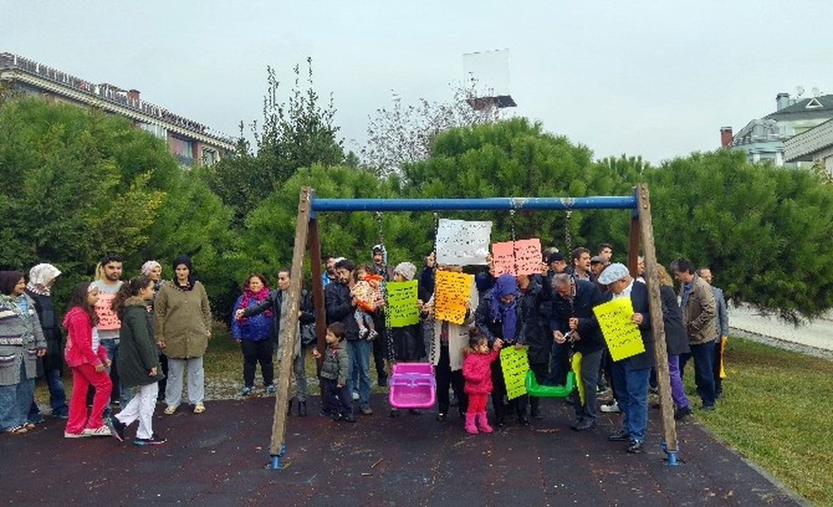Bakırköy\'de Çocuk Parkına Baz İstasyonuna Mahalleliden Tepki