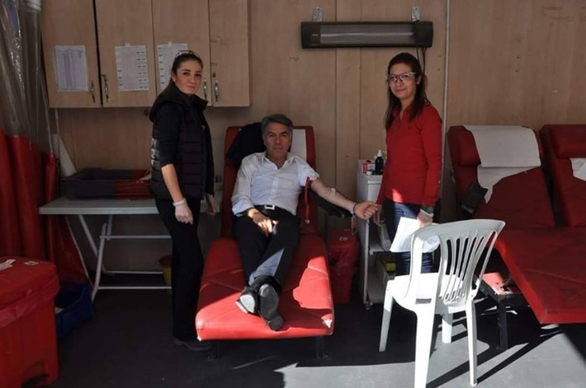 Başkan Gökhan Akel\'den Kan Bağışı