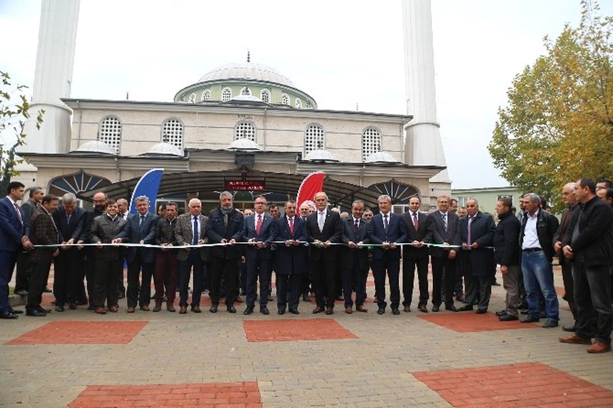Camilere Büyükşehir Eli