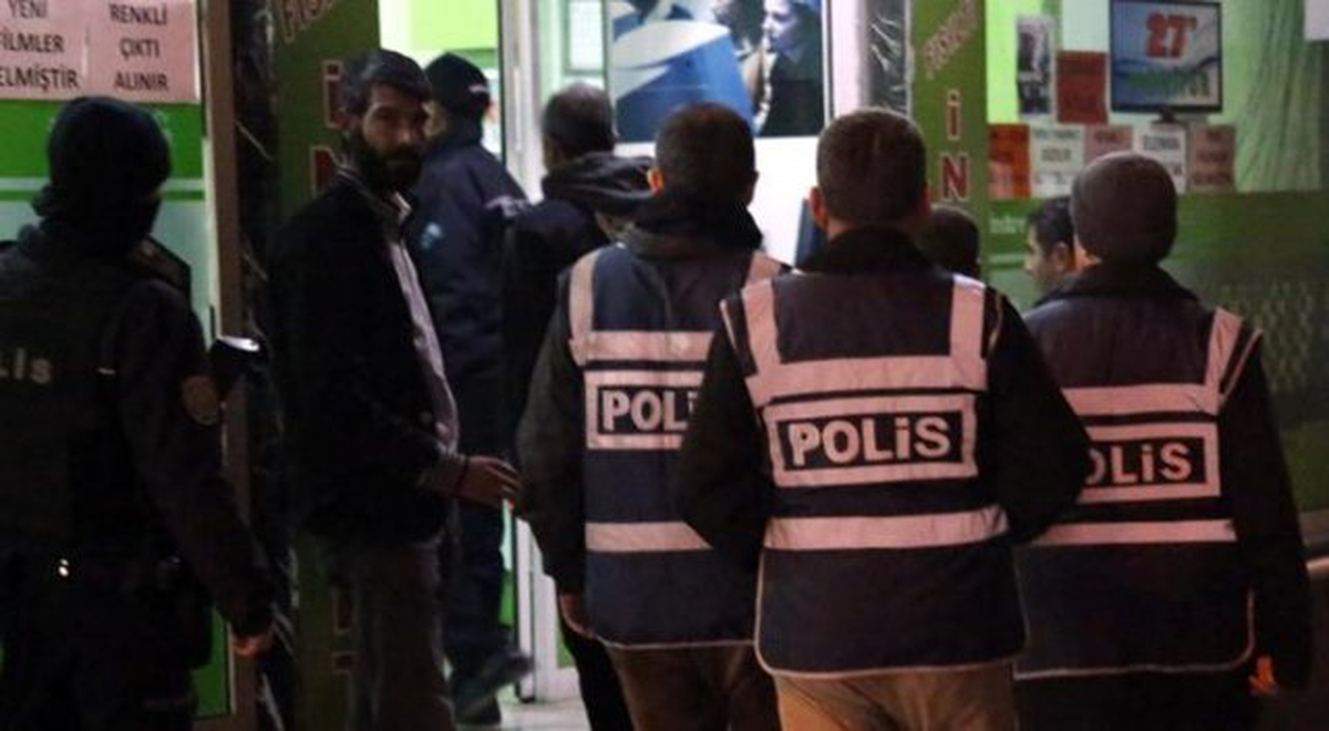 Elazığ\'da 300 Polisle Huzur Operasyonu