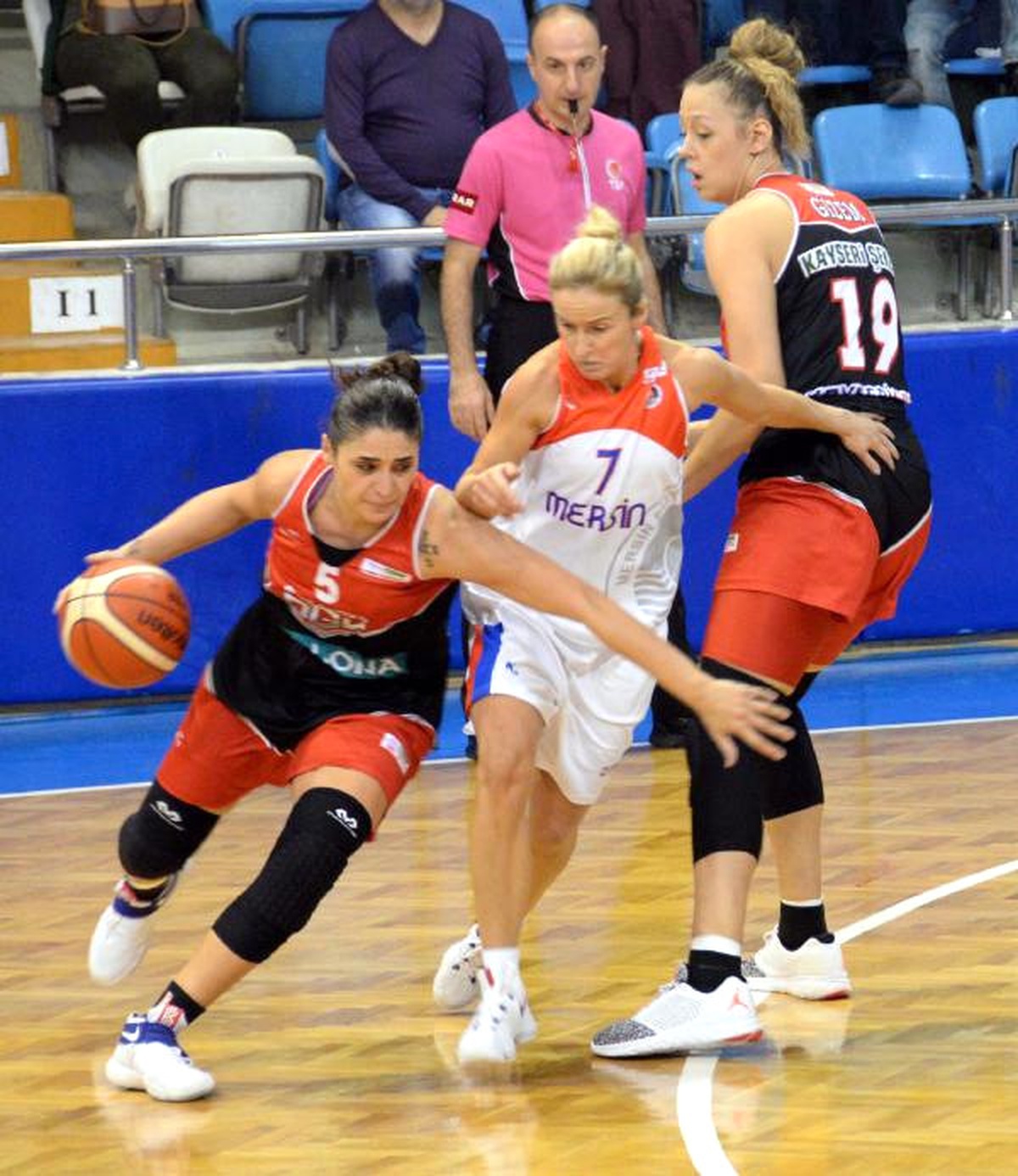 Mersin Büyükşehir Belediyespor-Bellona Abdullah Gül Üniversitesi: 75-74