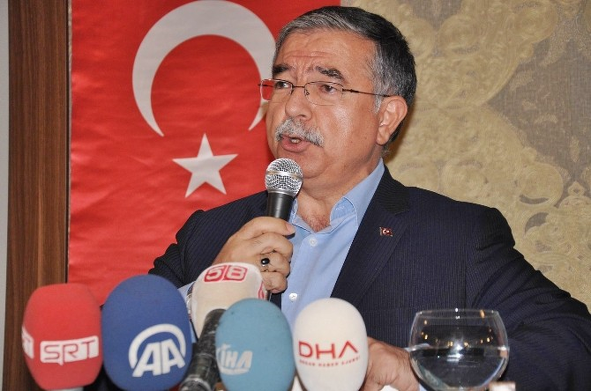 Milli Eğitim Bakanı Yılmaz: "Öğretmen Tasfiyesini Yapmak Zorundaydık"