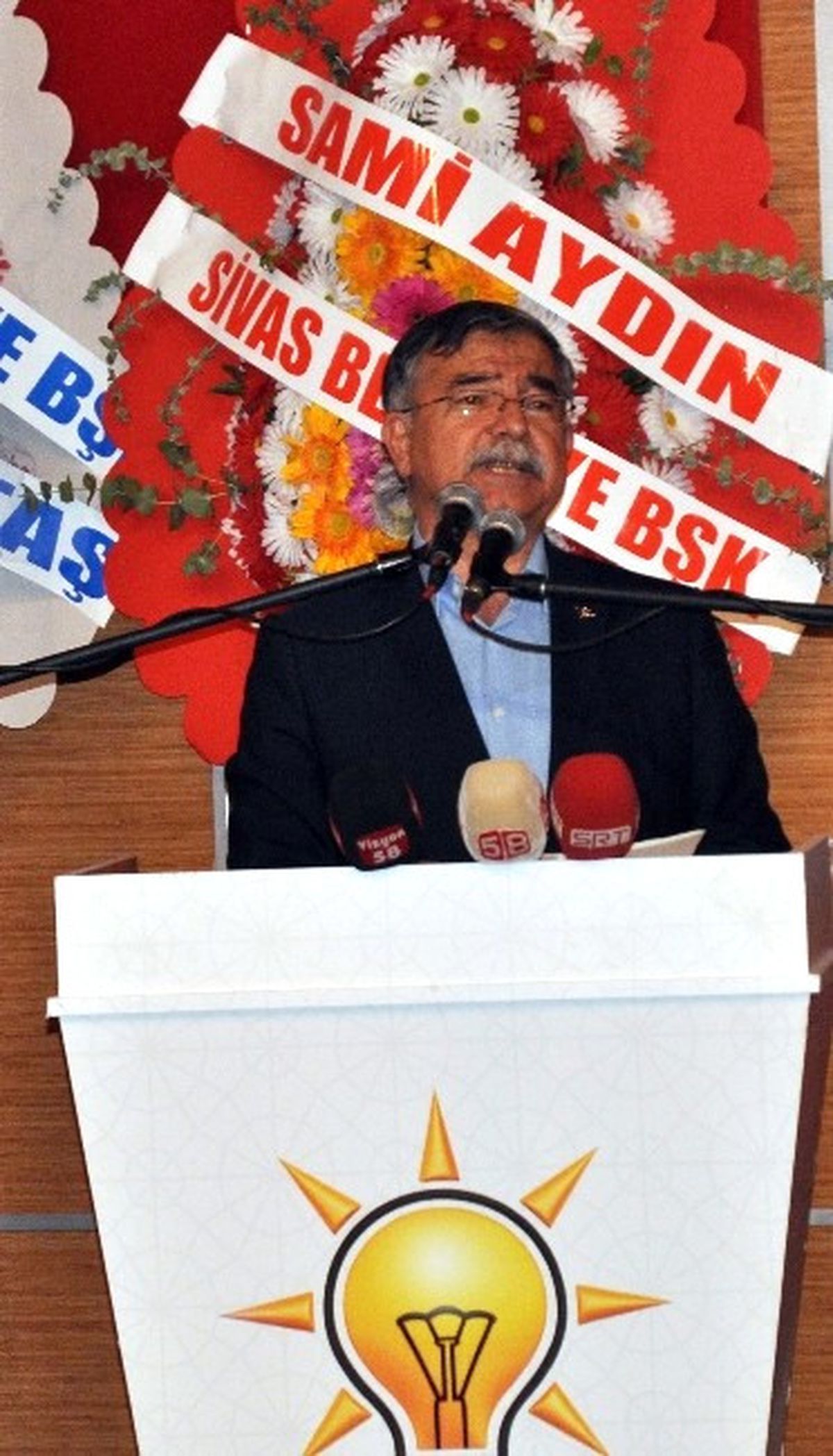 Milli Eğitim Bakanı: Sözleşmeli Öğretmenleri 5 Yılın Sonunda Kadroya Alacağız
