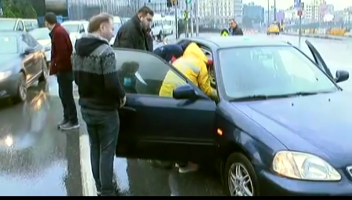 Kazada Yaralanan Kadın Uzun Süre Şoku Atlamadı