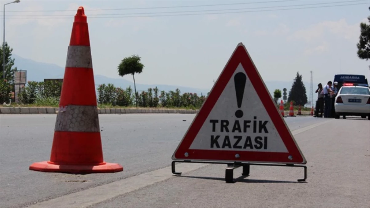 Şanlıurfa\'da Zincirleme Trafik Kazası: 15 Yaralı