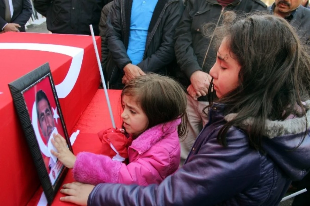 Şehit Polis İsmail Mavitaş\'ı Binler Uğurladı