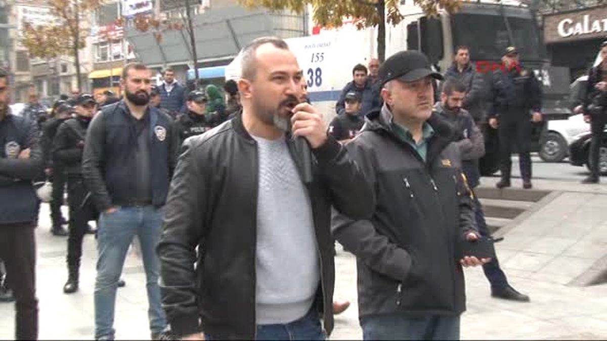 Şişli\'de Hdp\'lilerin Tutuklanmasını Protesto Edenlere Polis Müdahalesi