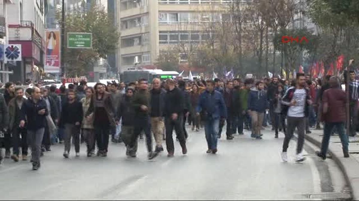 Şişli\'de Hdp\'lilerin Tutuklanmasını Protesto Edenlere Polis Müdahalesi
