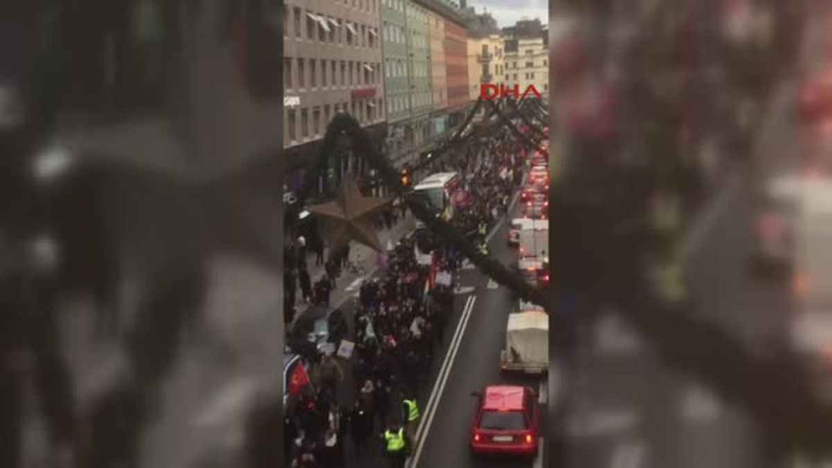 Stockholm?de Hdp Vekilleri Için Protesto