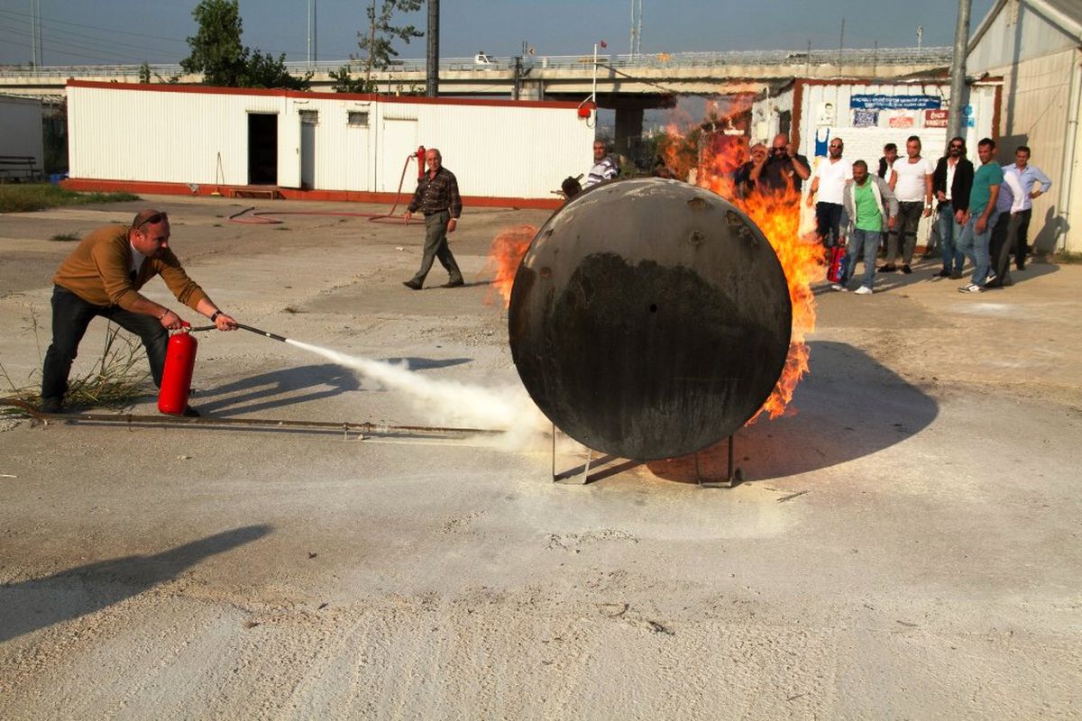 Toplu taşıma sürücülerine yangın güvenliği eğitimi