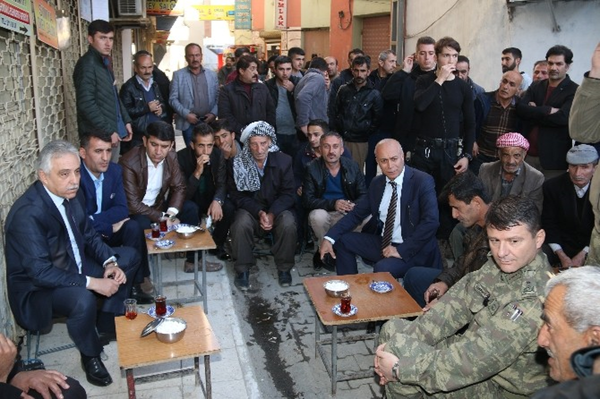 Vali Toprak'tan Esnaf ve Vatandaşa Ziyaret