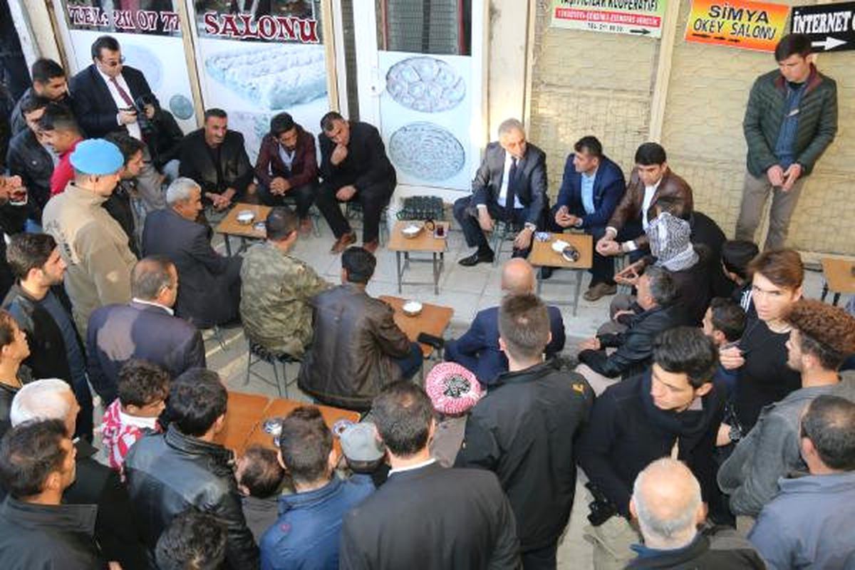 Vali Toprak'tan, Esnafa Ziyaret