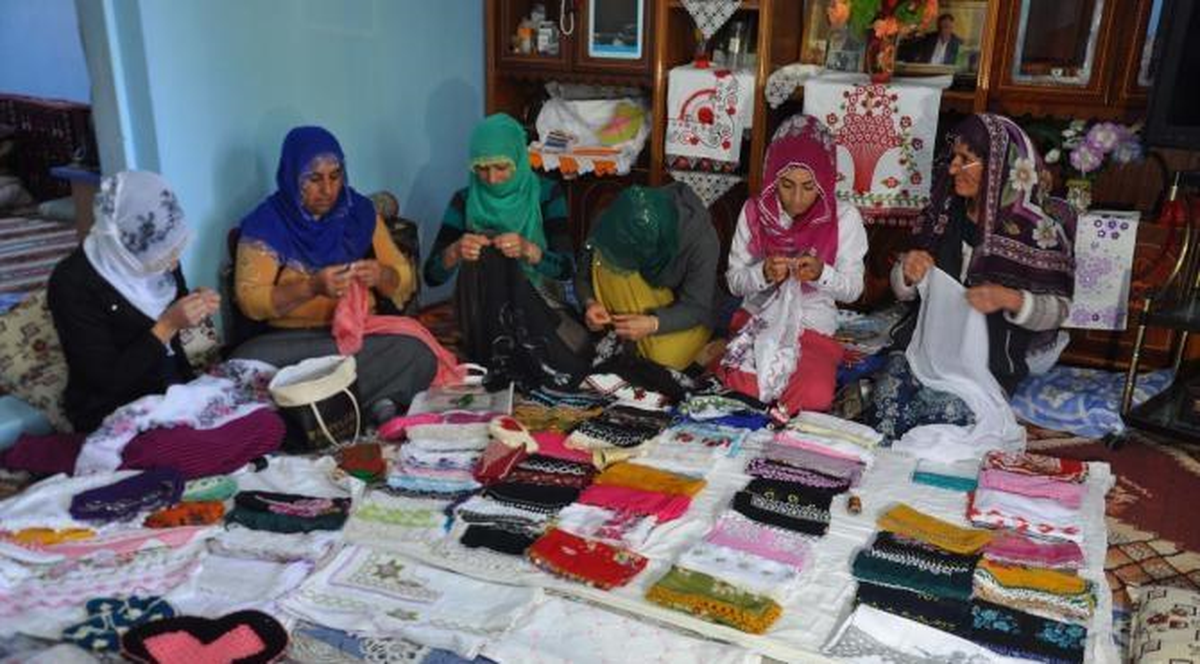 Varto\'dan Avrupa\'ya Elişi Hediye