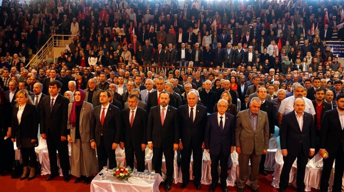 Vatan Sevgisi ve Gençliğimiz" Konferansı