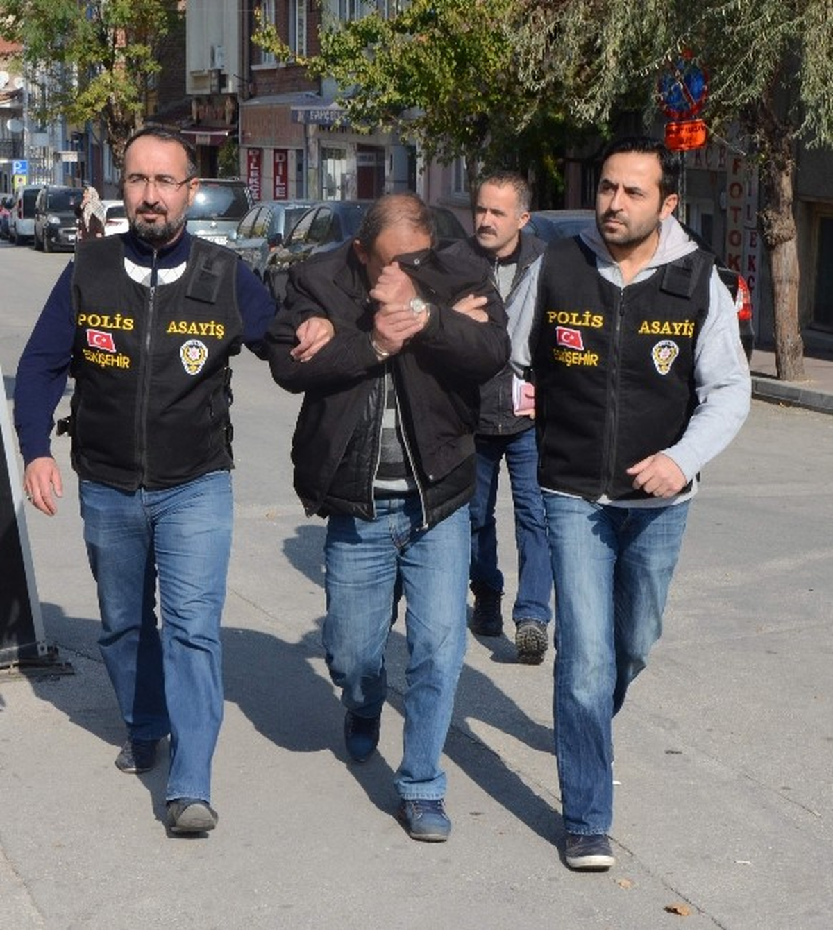 Yaşlıları \'Kömür Getirme\' Vaadiyle Dolandıran Şüpheli Yakalandı