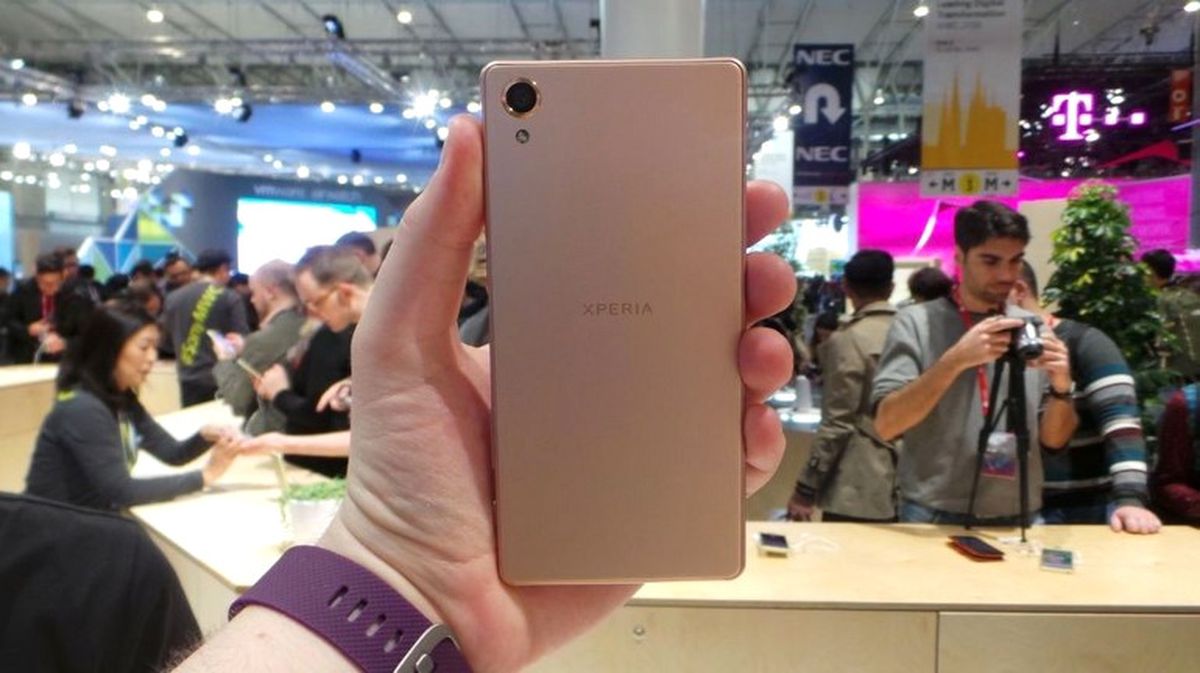 Yeni Bir Xperia X Daha Geliyor!