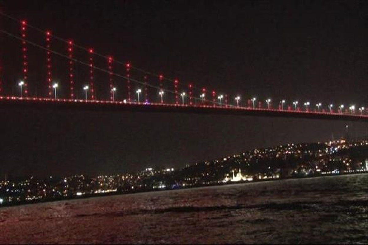 15 Temmuz Şehitler Köprüsünde Tabancalı İntihar Girişimi (2)