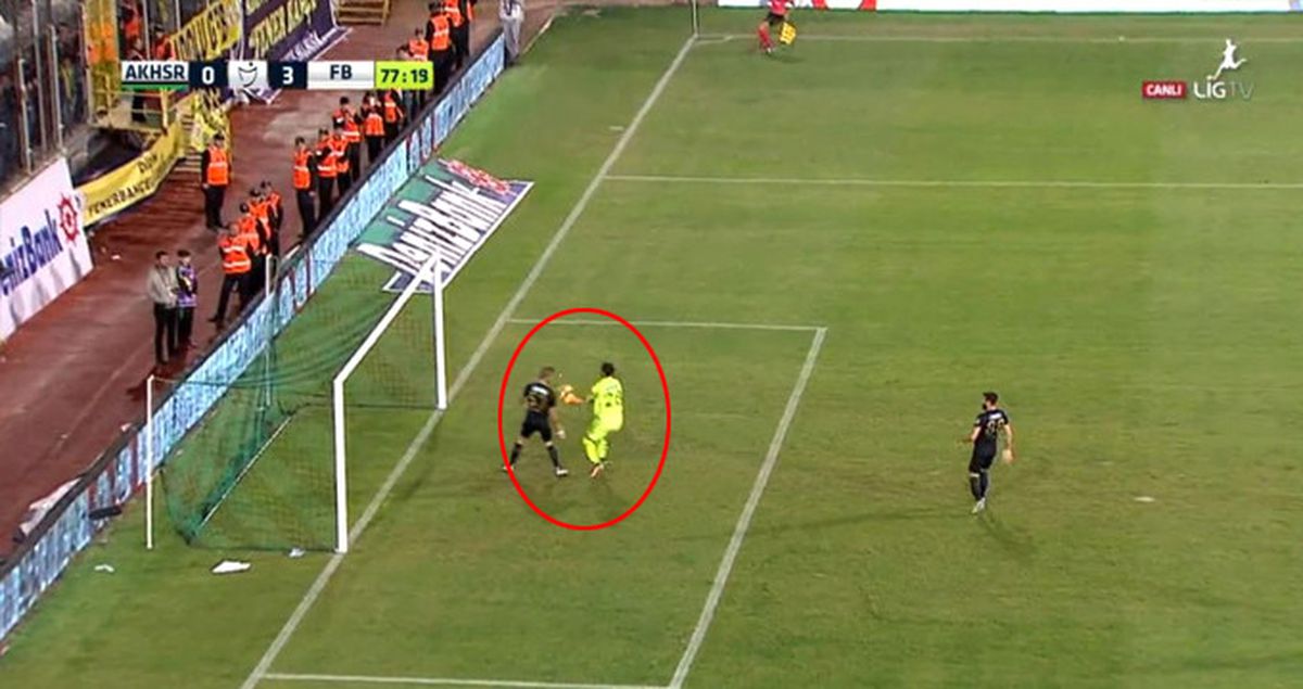 Akhisar Kalecisi Fatih Öztürk'ün Yediği Gol Büyük Yankı Uyandırdı