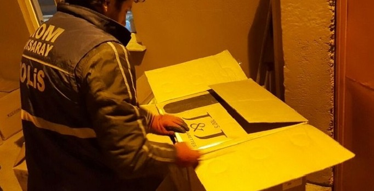 Aksaray\'da 25 Bin Paket Kaçak Sigara Ele Geçirildi