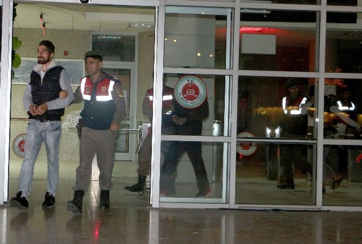 Alanya\'da Uyuşturucu Operasyonu: 10 Tutuklu